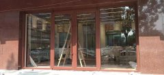 河东区安装办公室玻璃隔断钢化玻璃门维修更换大型玻璃