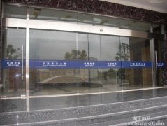 上海玻璃门维修 自动门碰撞维修 感应门不动维修
