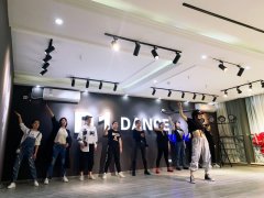 如何选择舞蹈教练班，杭州D1舞蹈