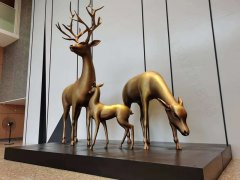 榆林不锈钢烤漆组合鹿雕塑 景观鹿定制工厂