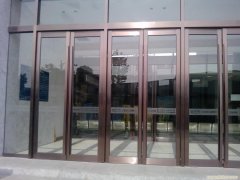 天津塘沽区安装钢化玻璃门，天津电动玻璃门定制厂家