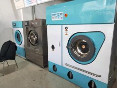 青岛出售威特斯二手洗衣房设备二手四氯干洗机二手烫平机
