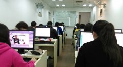 武汉web前端开发培训、根据企业需要和行业趋势更新课程