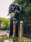 赤峰路口标尺 世界上最长的尺子雕塑建造完成