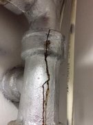 太原敦化坊铸铁管漏水维修改厨房卫生间下水管道