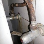 太原后北屯维修卫生间上下水管漏水更换铸铁管改下水道