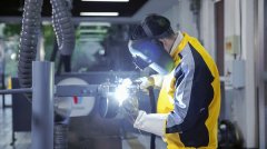 乌鲁木齐市万通技工学校汽车技术工程师专业招生中