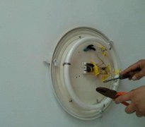 小店区电工上门安装灯具开关插座维修电路空开跳