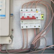 太原玉河街电工师傅上门维修电路家庭短路维修