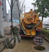 太原长风街维修马桶浴缸小便池漏水更换铸铁下水管改管道