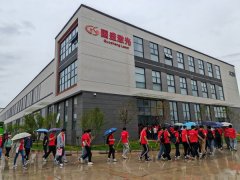 西安交通大学师生走进西安国盛激光参观交流
