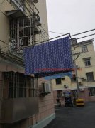 上海西藏南路外墙斜拉龙门架晾衣架维修钢丝断脱手摇晾衣架修理摇